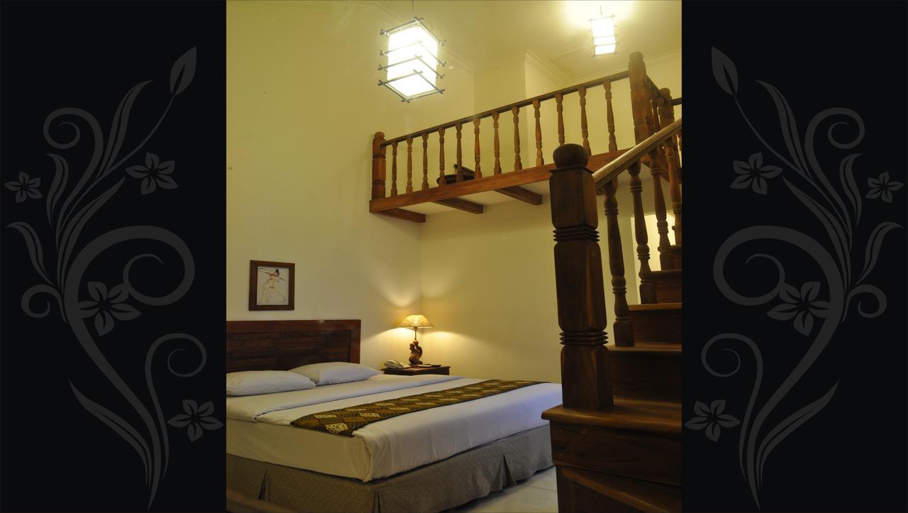 Bukit Daun Hotel And Resort Kediri  Zewnętrze zdjęcie