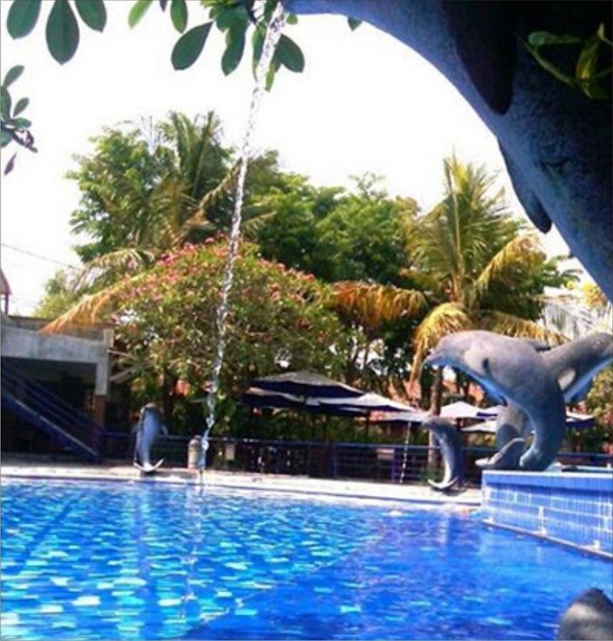 Bukit Daun Hotel And Resort Kediri  Zewnętrze zdjęcie