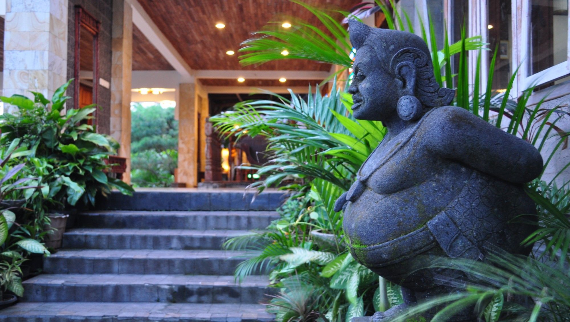 Bukit Daun Hotel And Resort Kediri  Zewnętrze zdjęcie