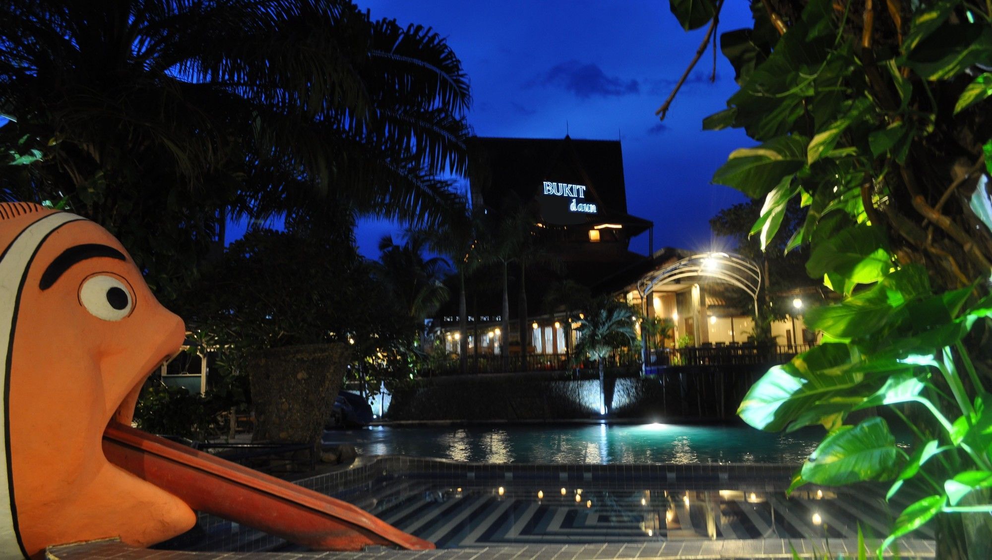 Bukit Daun Hotel And Resort Kediri  Zewnętrze zdjęcie