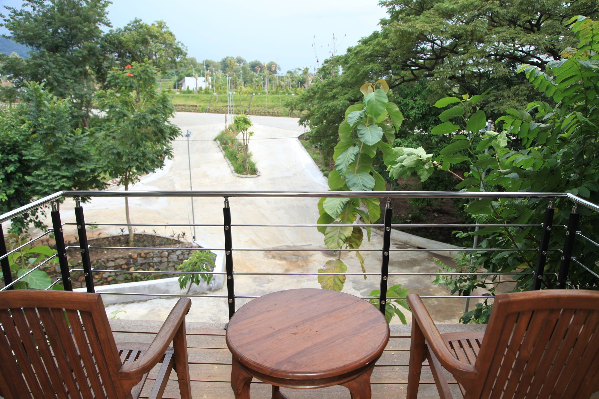 Bukit Daun Hotel And Resort Kediri  Zewnętrze zdjęcie